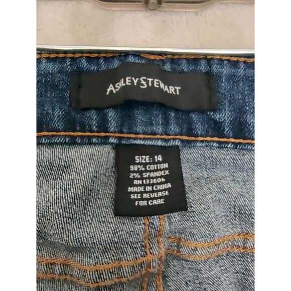 Ashley Stewart, Womens Jeans, Blue, Size 14, Stretchy, Tappered Leg, Distressed - Picture 3 of 13